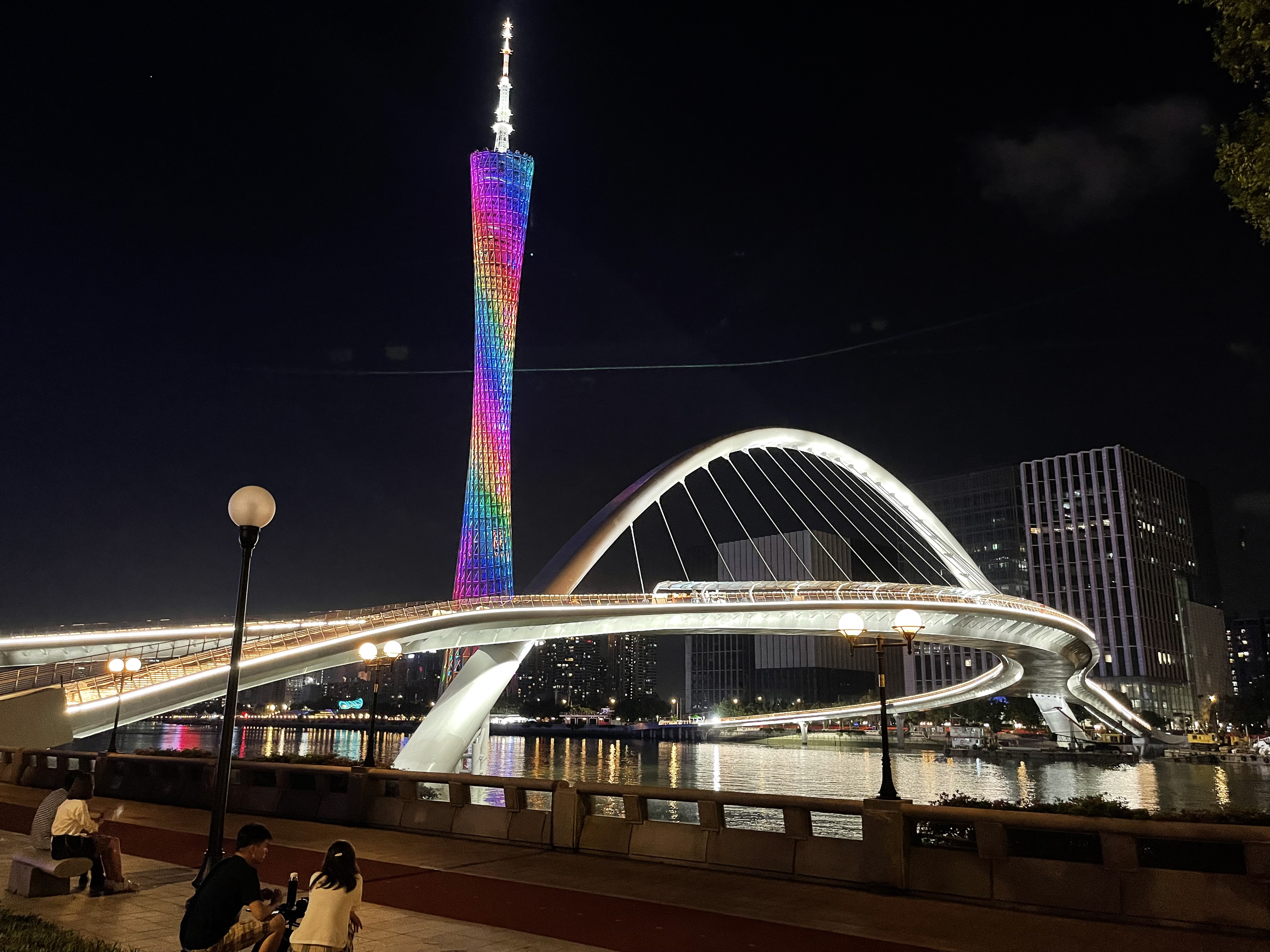 1.3.3，海心沙人行天橋.jpg